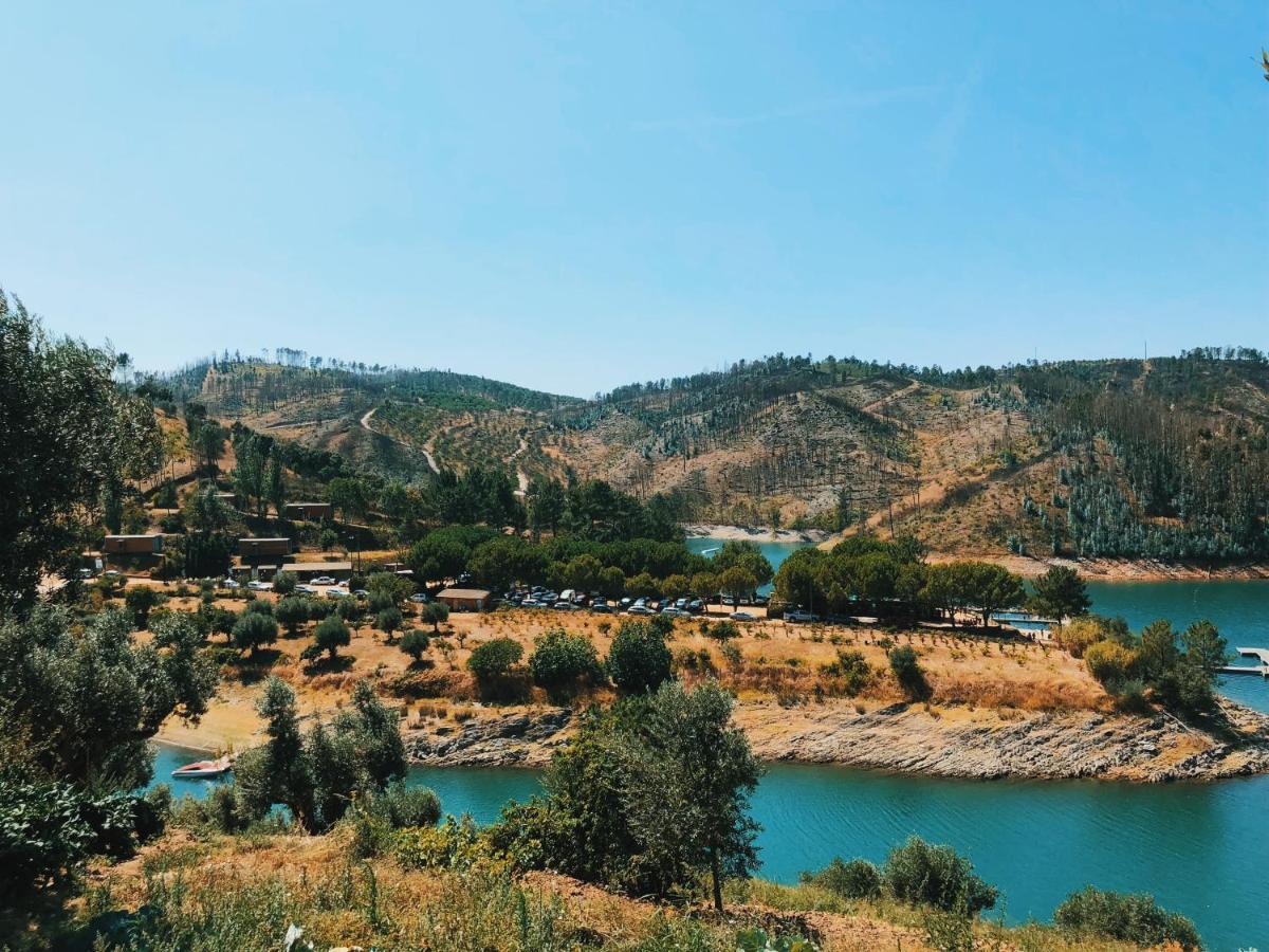 Moradia Albertina Sardoal Εξωτερικό φωτογραφία